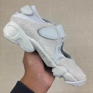 🌬️ Nike Air Rift “Photon Dust” 10W